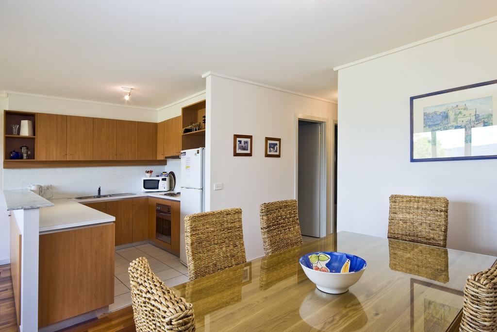 Grand Pacific Hotel & Apartments Lorne Room photo