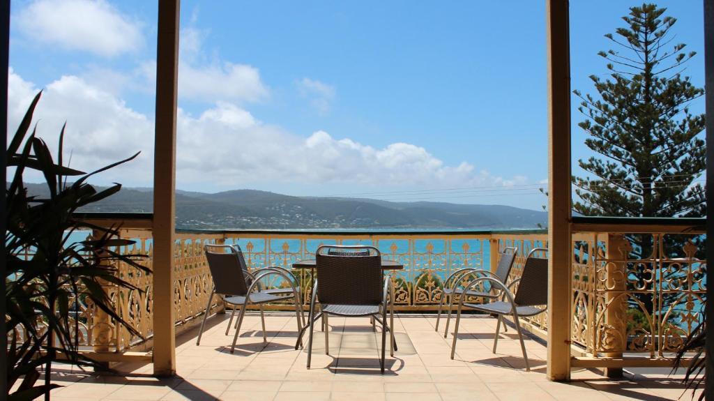 Grand Pacific Hotel & Apartments Lorne Room photo